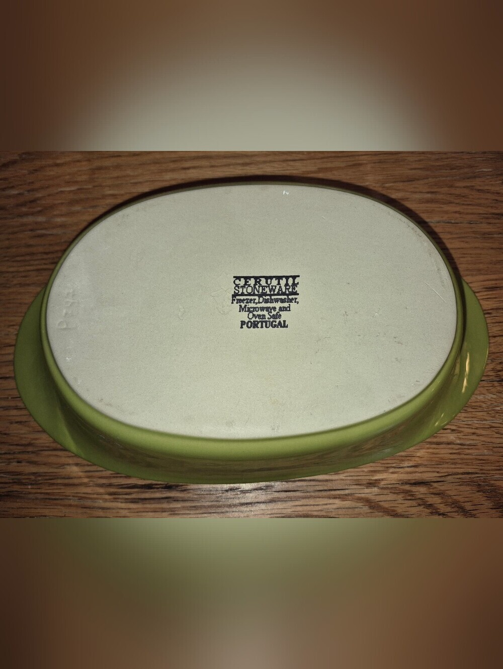 Cerutil Stoneware Portugal Lime Green 12" Oval Shaped - Picture 3 of 6